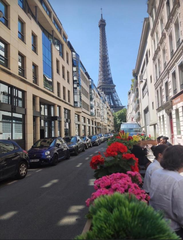 Sejour Au Pied De La Tour Eiffel Apartman Párizs Kültér fotó